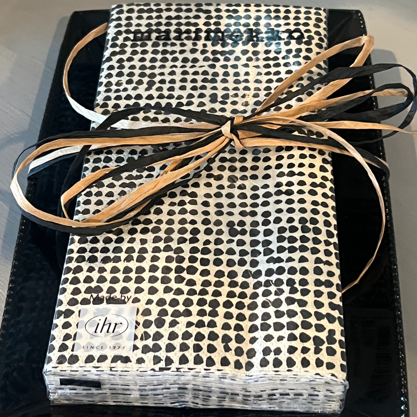 Paper Guest Towels- Linen Black Marimekko